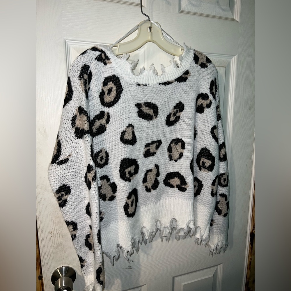 Sweater - Picture 3 of 3